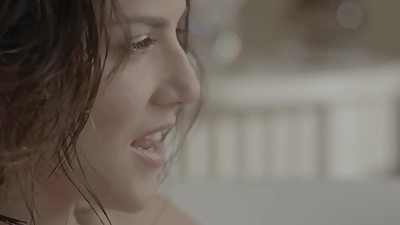 Sunny Leone Condoms Adv