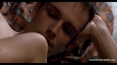 Laetitia Casta - La Bicyclette Bleue -