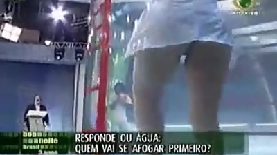 Latina model Elaine Pinheiro big ass