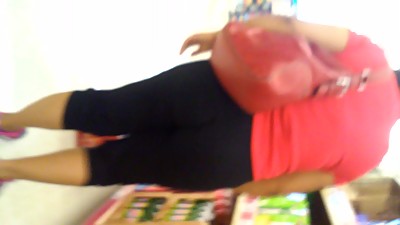 petite latina milf with nice ass!