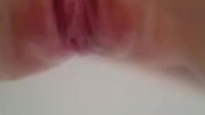 Amateur wife solo squirt