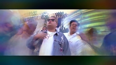 Nick Crompton's collar stay poppin'