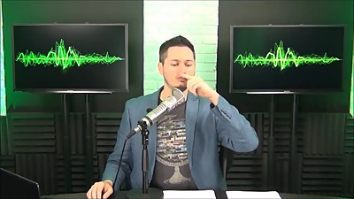 LESBIAN SOCCER MOM FART COMPILATION