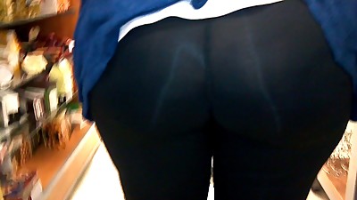 MATURE'S SPANDEX ASS