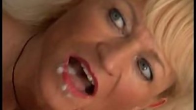 GEILE REIFE FOTZE 143