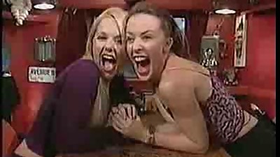 Kylie Minogue & Geri Halliwell - Arm