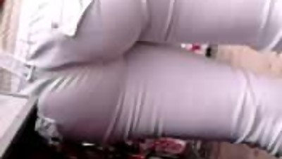 EATIN ASS WIFE WIHT PANT PARK BUS.