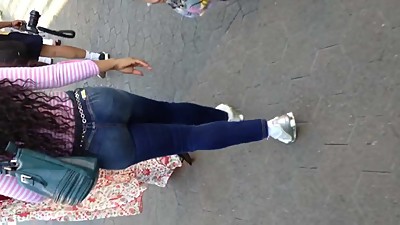 Big booty Mexican milf