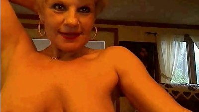 Blond Granny Show Your Sexy Body -