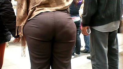 milf mega booty