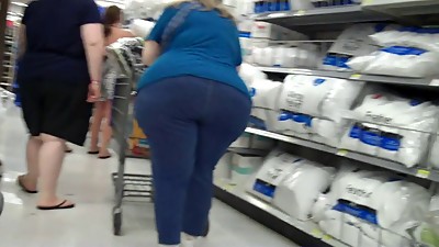 Amazing Wide Mature BBW..