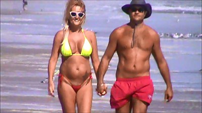 spied beach mature pussy hair jiggly