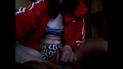 branlette piano un doigt dans le cul