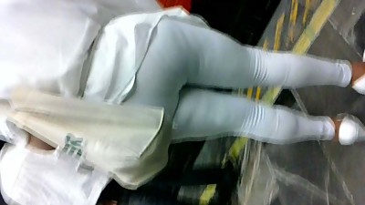 Mallones blancos de una Madura en el