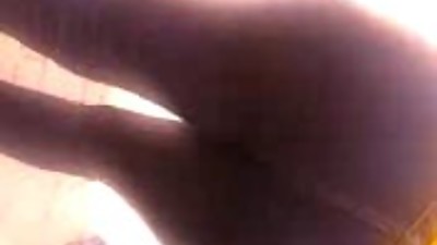 NALGONA CASADA EN LA FILA DEL CAJERO