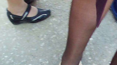 Mature legs in pantyhose! Amateur hidden