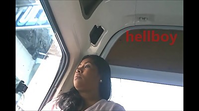 VIENDO PENE DURO VECINA CASADA COMBI