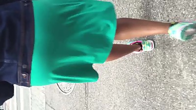 Big booty black MILF in green dress 2