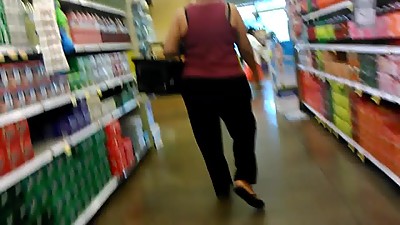 Thick milf in kroger