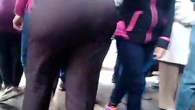 milf culona madura culona en el centro