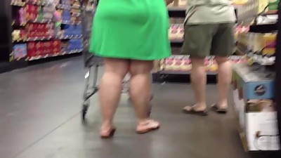 Juicy Green Dress Candid