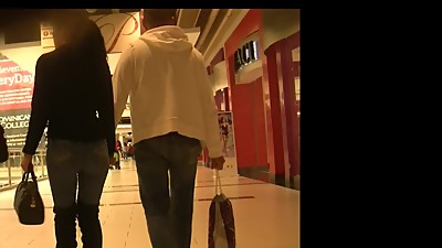 Latina MILF Tight Jeans Nice Ass